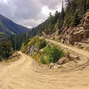 A hairpin turn on a dirt road in Rock Mountain National Park